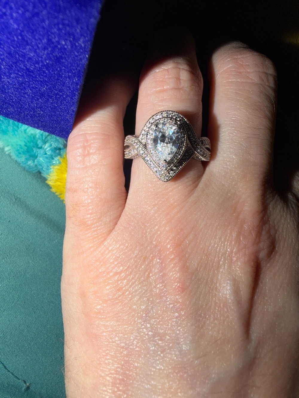 New Vanna K. Elegant JTV Simulated Diamond Silver Ring ( Size:7) - Picture 5 of 7